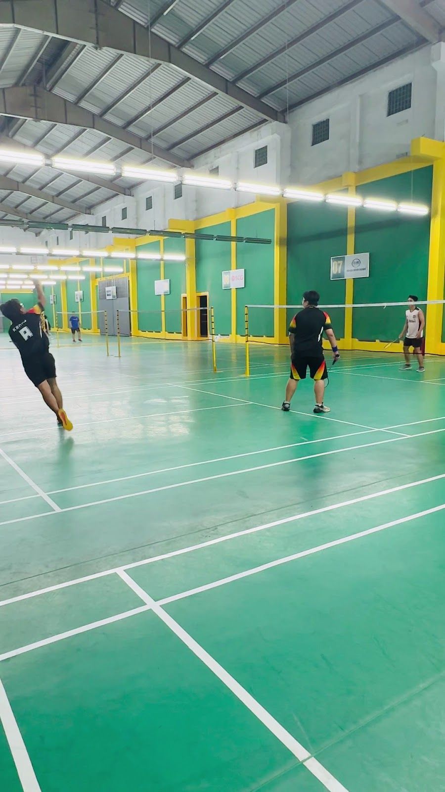 Sân Cầu lông Huỳnh Tấn Phát 7
