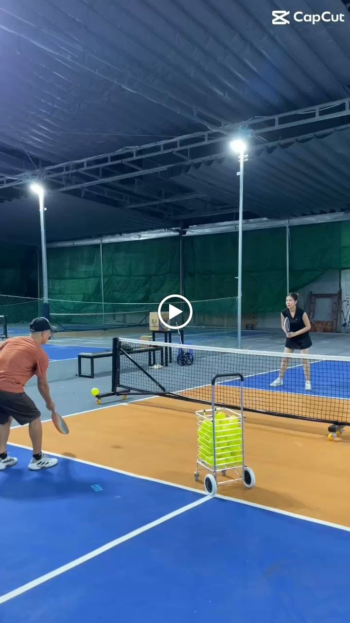 Sân Cầu Lông - Pickleball NHÓM BẠN - Quận Tân Phú 7