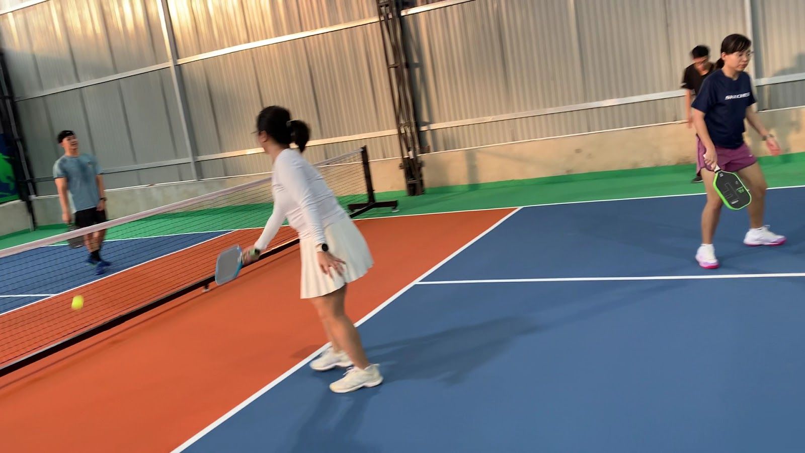 Sân cầu lông và pickleball Tô Ngọc Vân 5