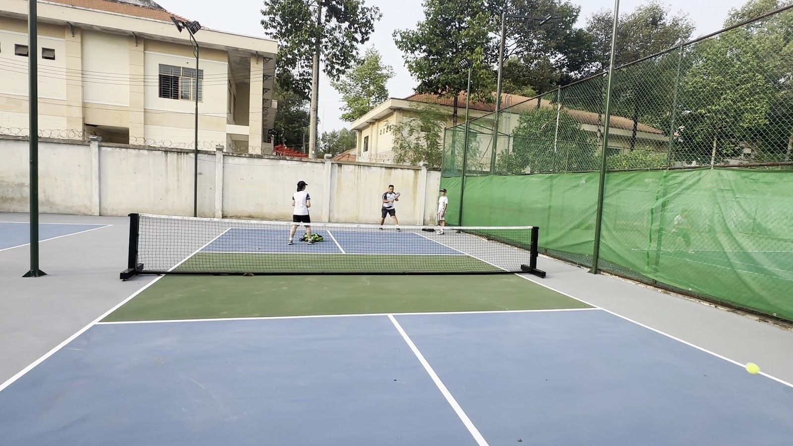Sân PICKLE BALL (hồ bơi Tô Ký) 4