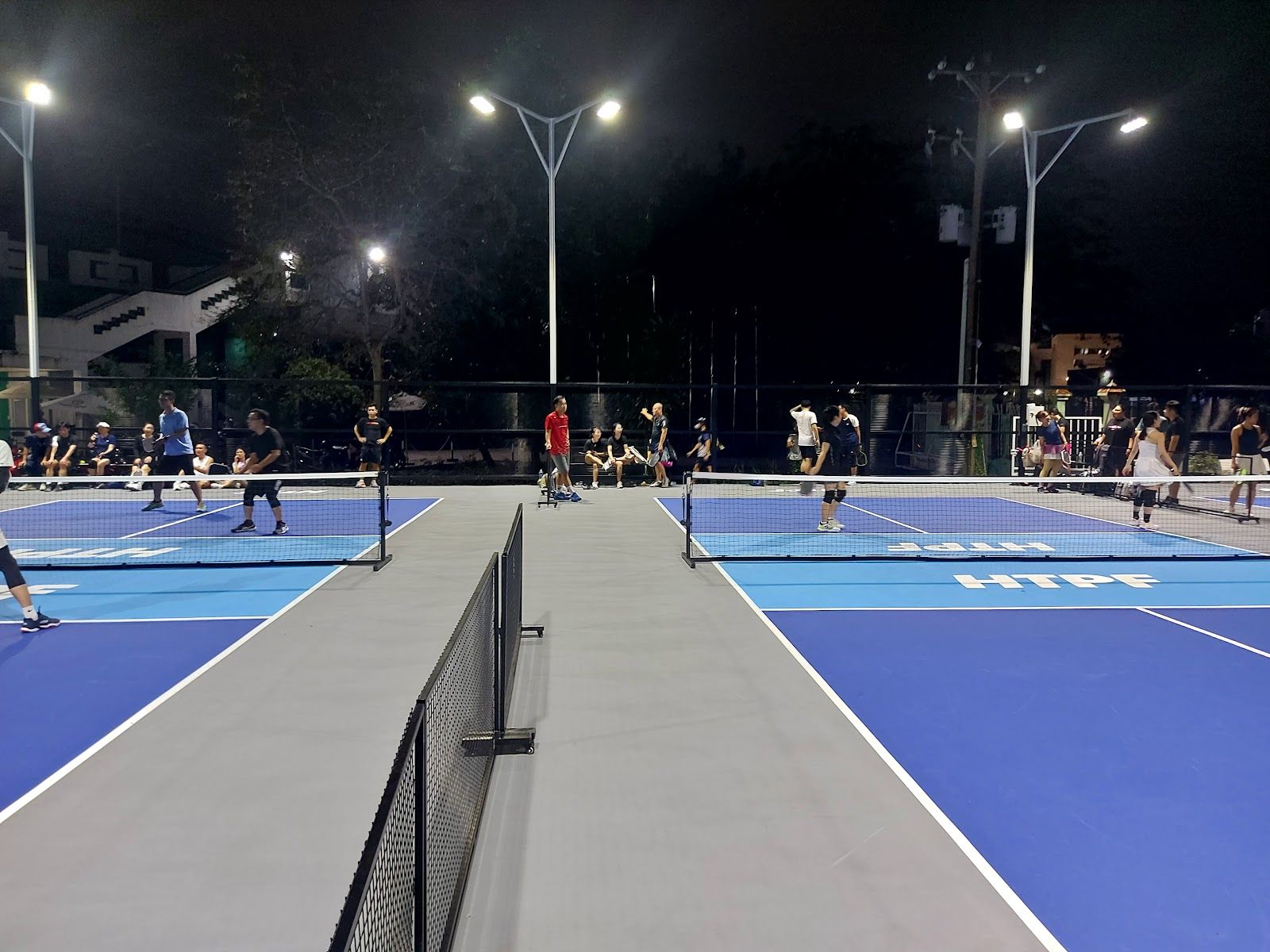 Sân Pickleball CLB bơi lặn Phú Thọ 4
