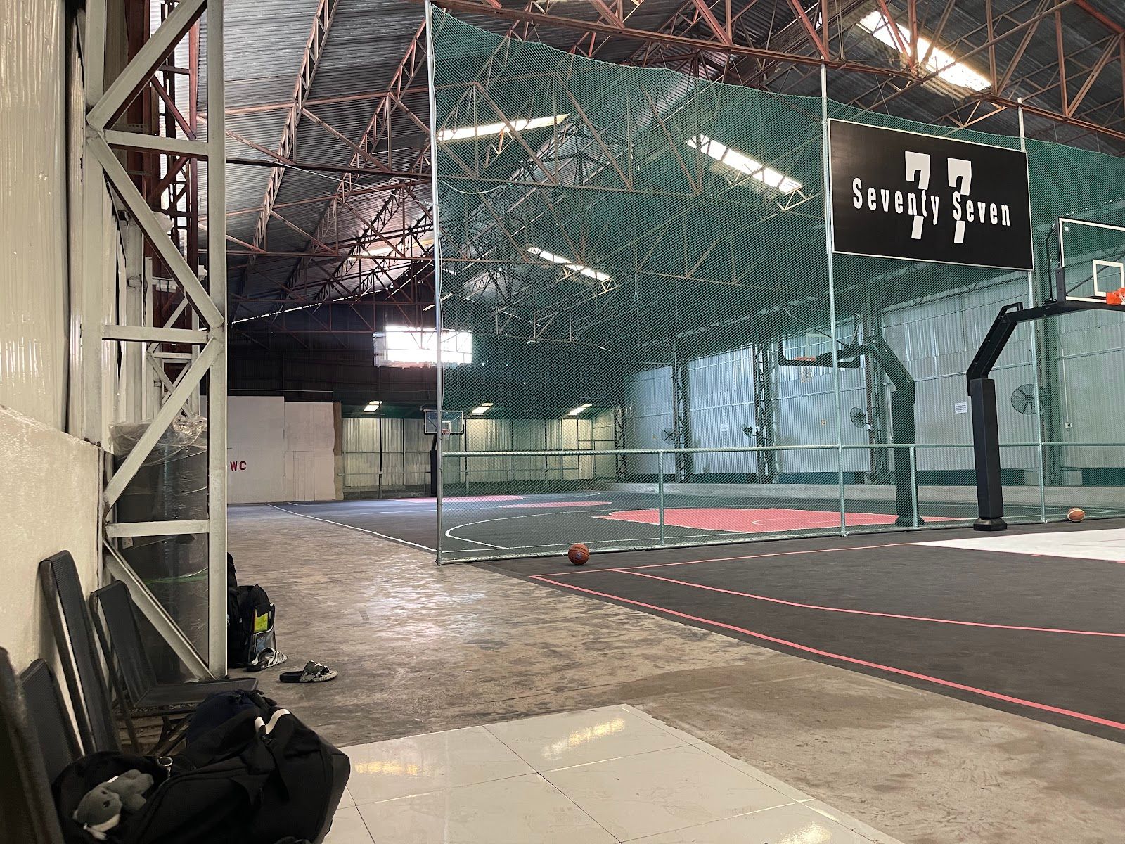 Seventy-Seven Basketball Center Q8 5