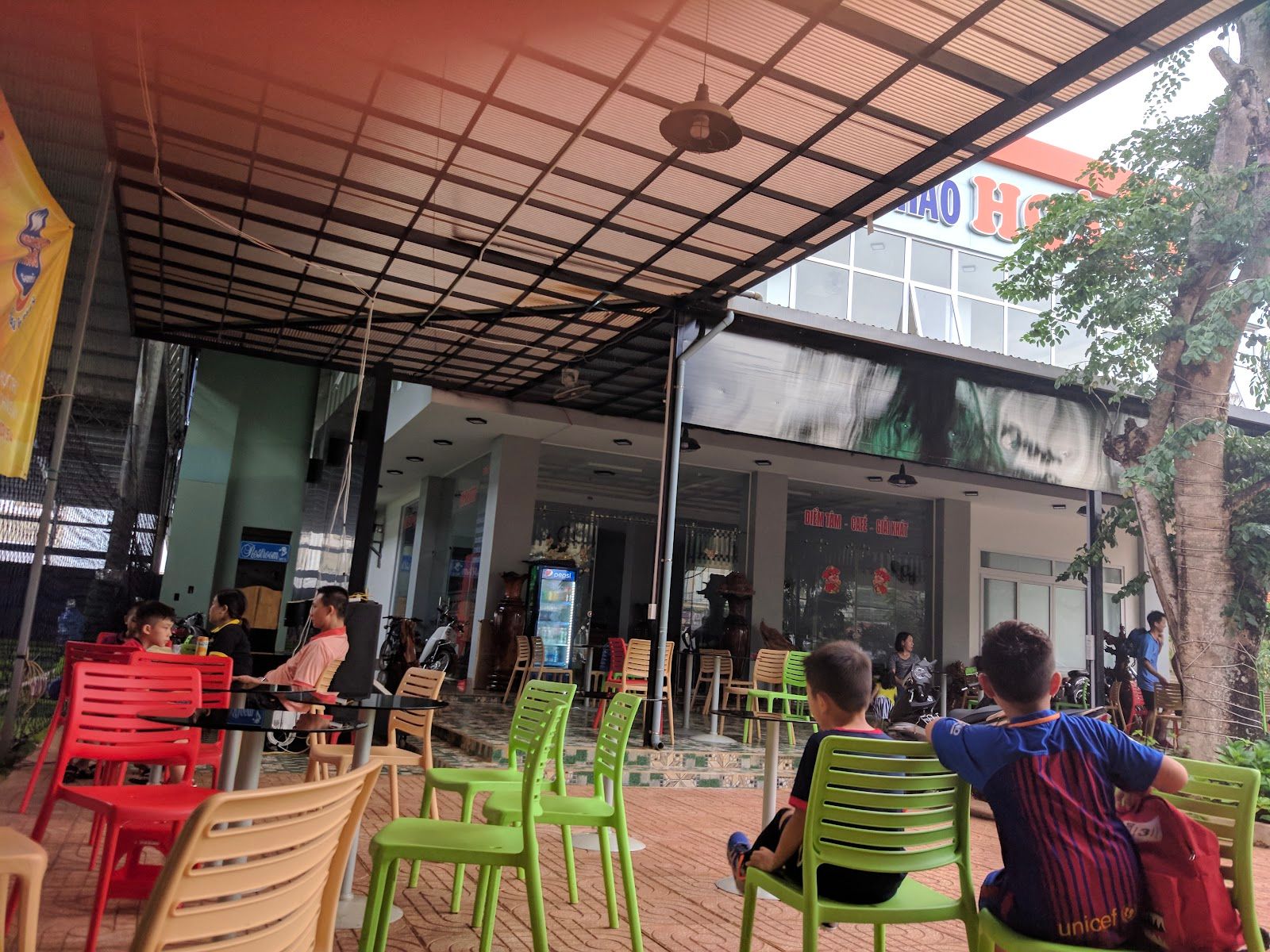 Trung tâm thể dục thể thao Hoài Ân 9
