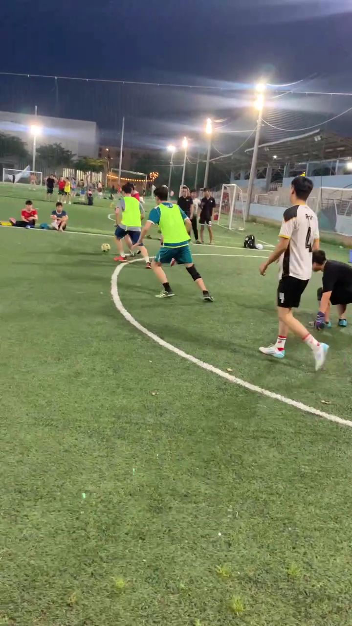 Sân bóng Trường Đại học Ngân hàng TP. HCM 1