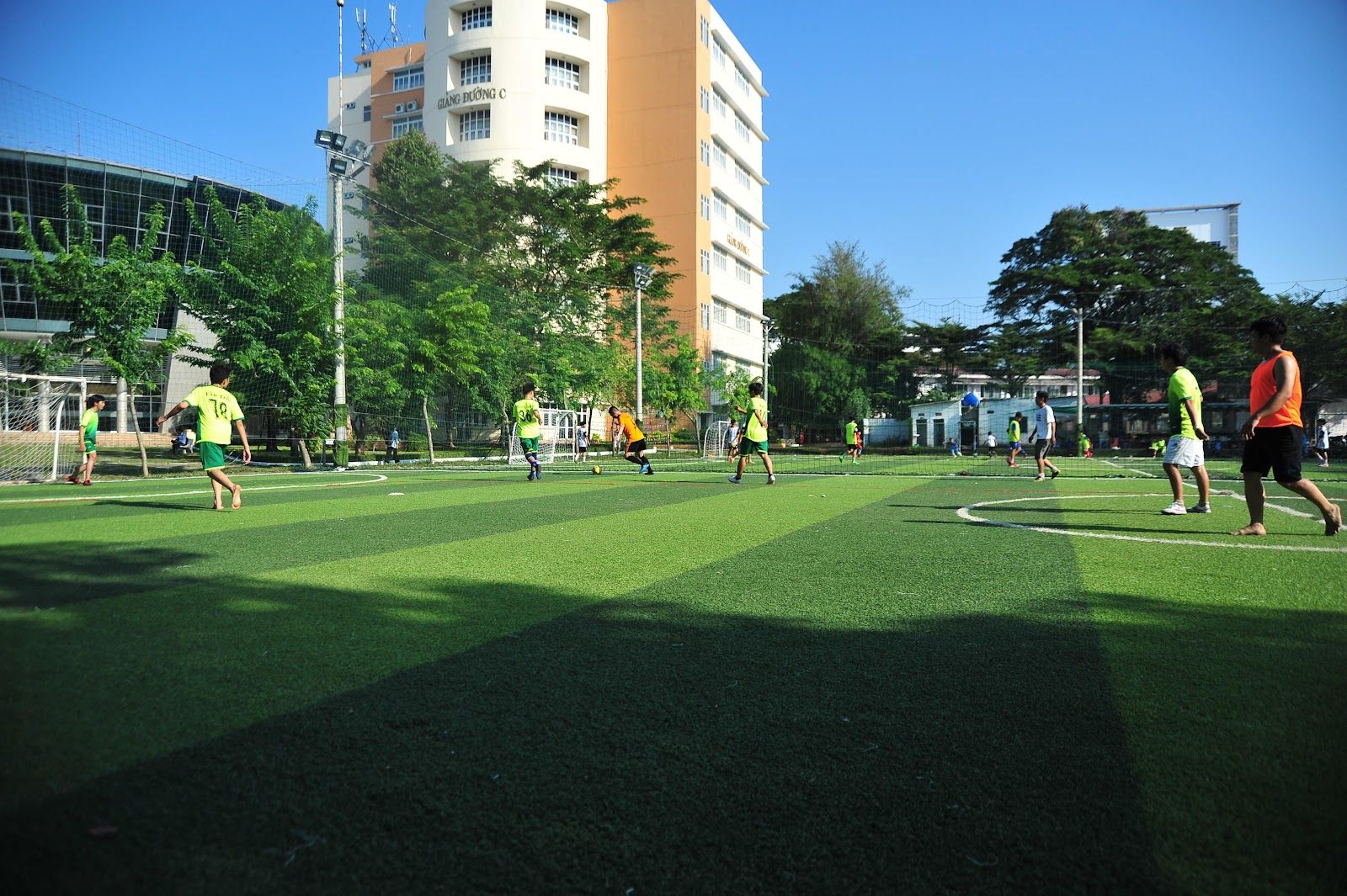 Sân bóng Trường Đại học Ngân hàng TP. HCM 2