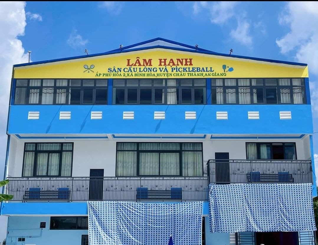 Sân Cầu Lông & Pickleball LÂM HẠNH 5