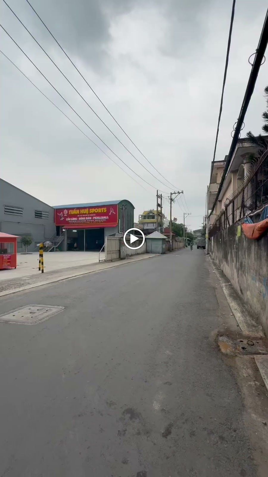 Sân Cầu Lông - Pickleball trong nhà DClub79 - bãi giữ xe ô tô 24 giờ 7