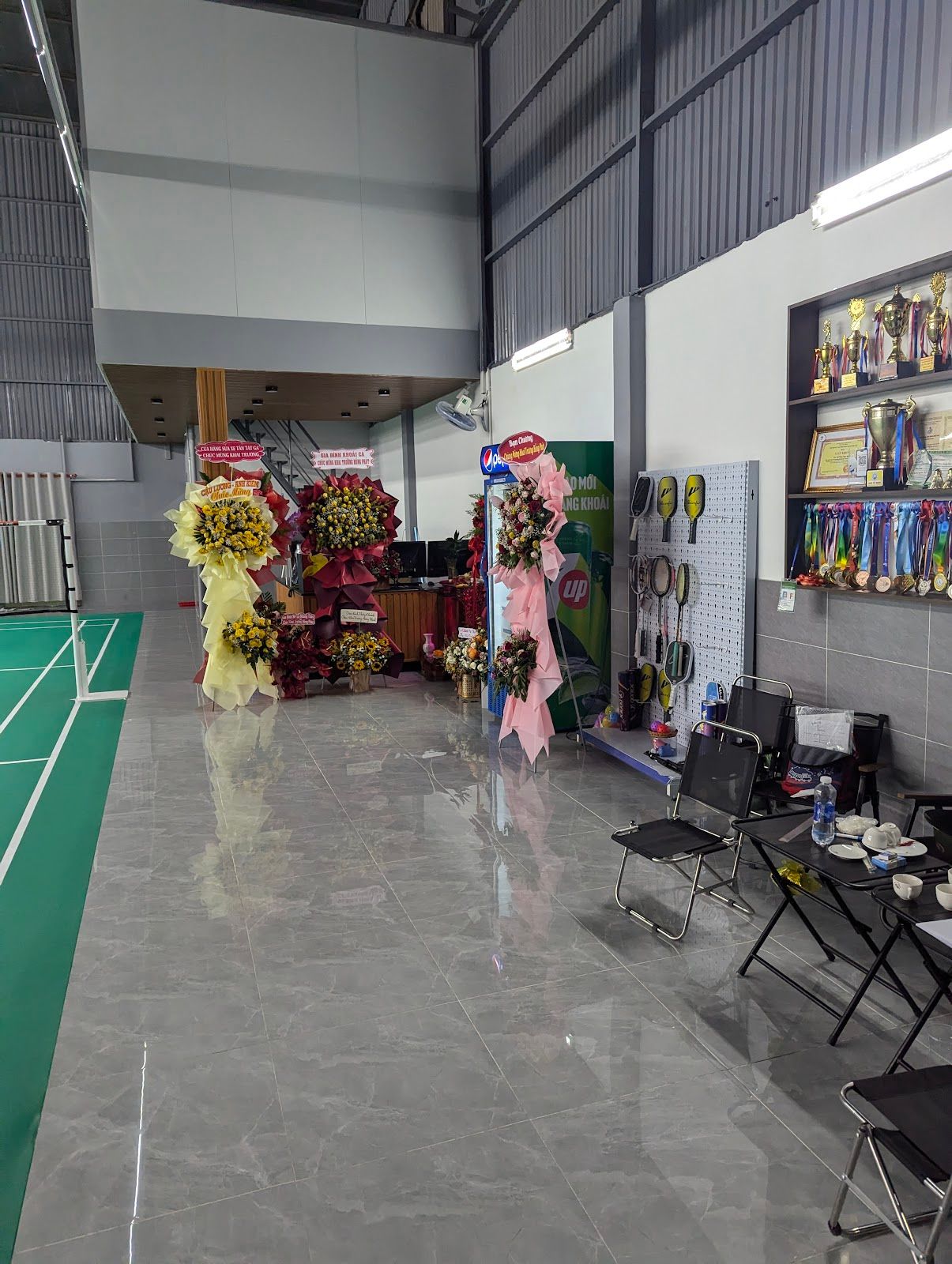 Sân Cầu Lông Quang Huy 3